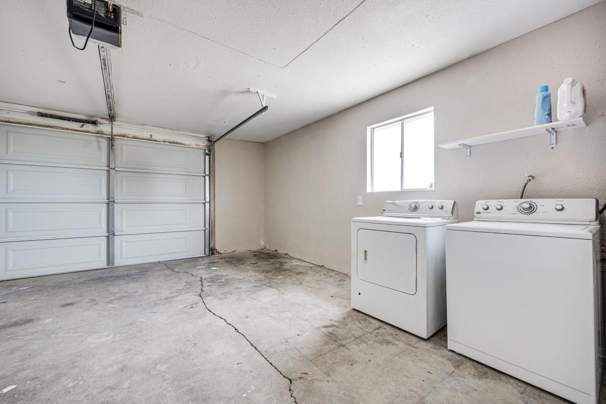 Convenient Joshua Tree Apartment - Walk To Town! Exterior photo